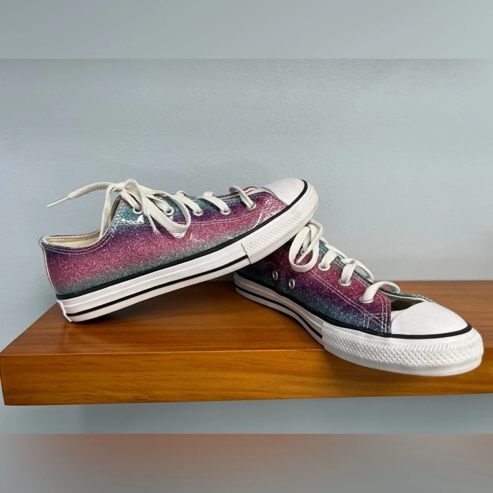 CONVERSE Chuck Taylor All Star Glitter Drip Low Top Sneakers Girls SZ 3 PreLoved